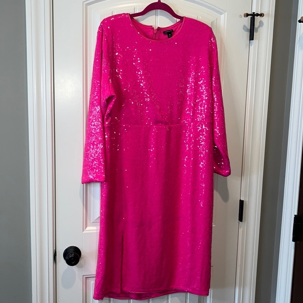Torrid plus HOT PINK sequin long sleeve dress NWT size 18💞 Barbiecore